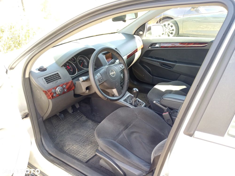 Opel Astra - 8