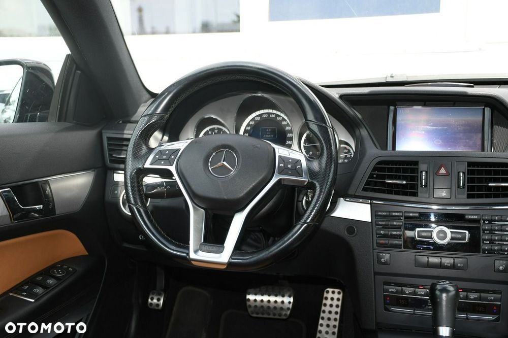 Mercedes-Benz Klasa E - 23