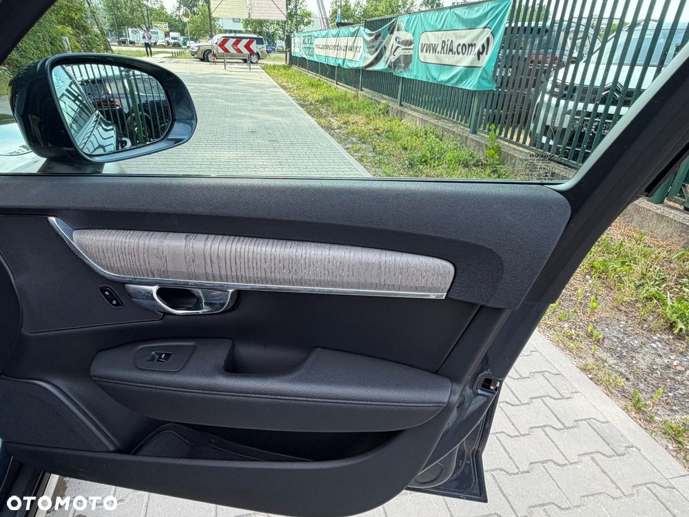 Volvo V90 Cross Country D5 AWD Pro - 27