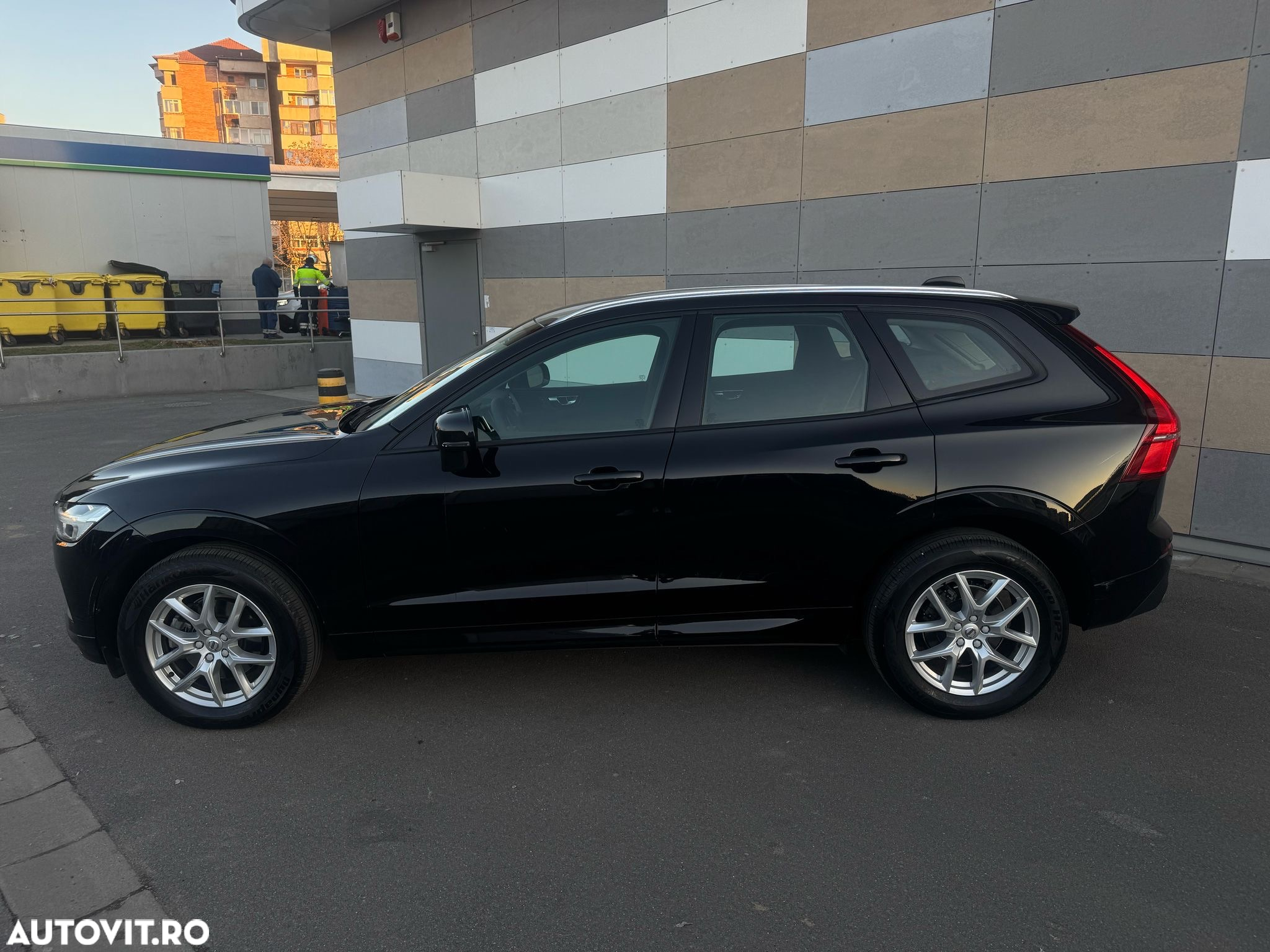 Volvo XC 60 D4 AWD Geartronic Momentum - 25