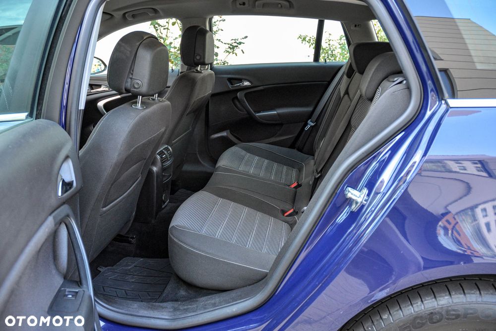 Opel Insignia - 8