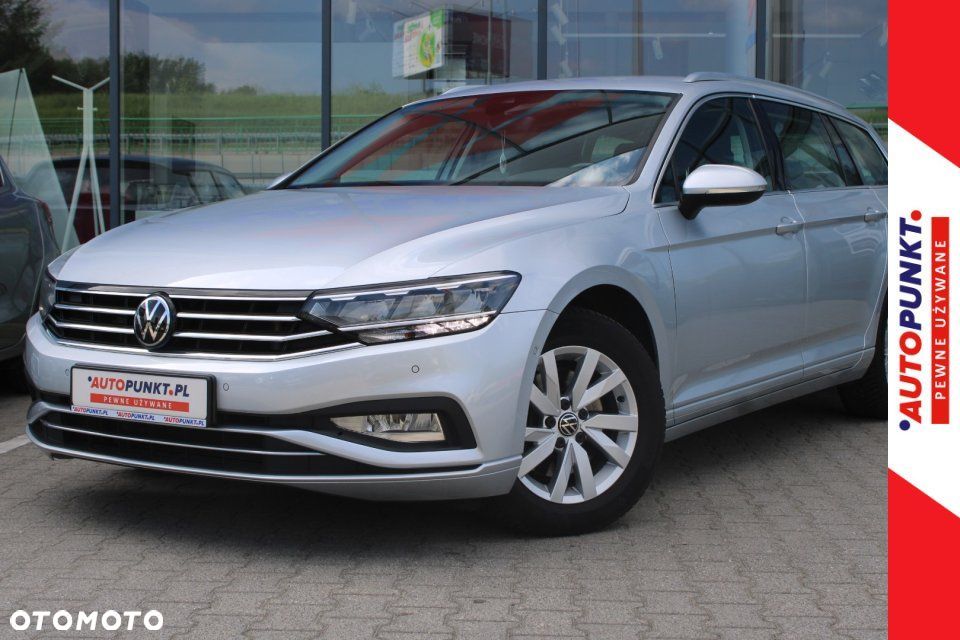 Volkswagen Passat - 1