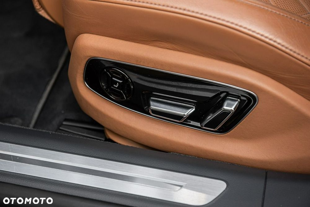 Audi A8 - 18
