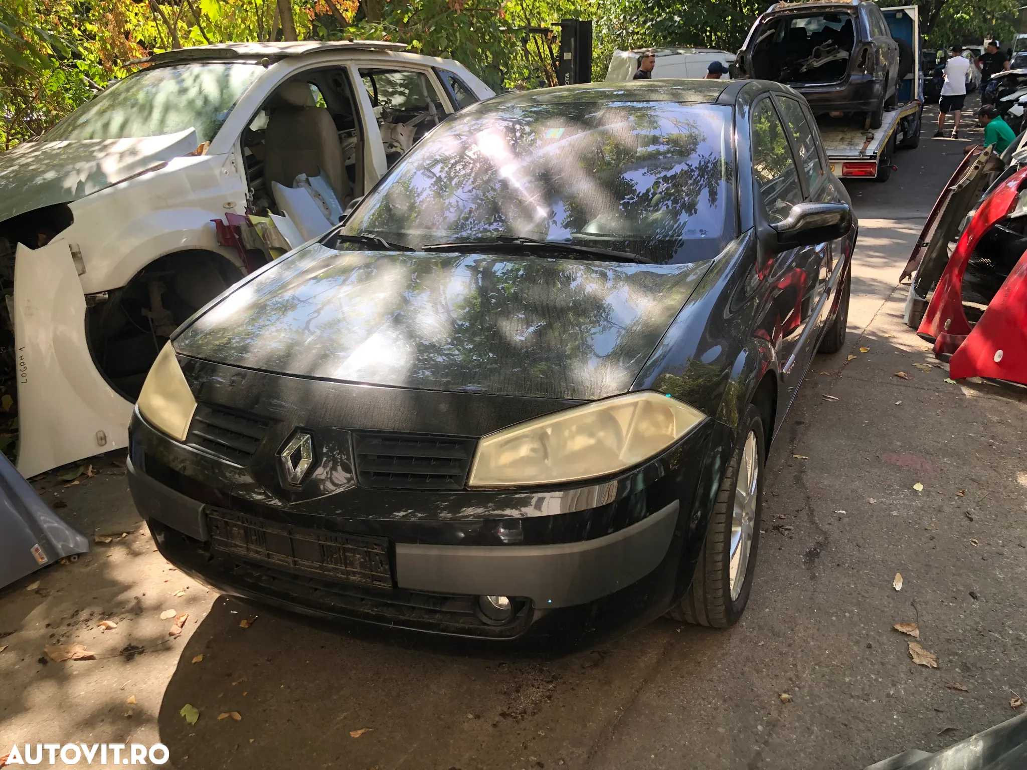 Dezmembrez Renault Megane 2 NFL 2005  1,6 16V negru panoramic - 9