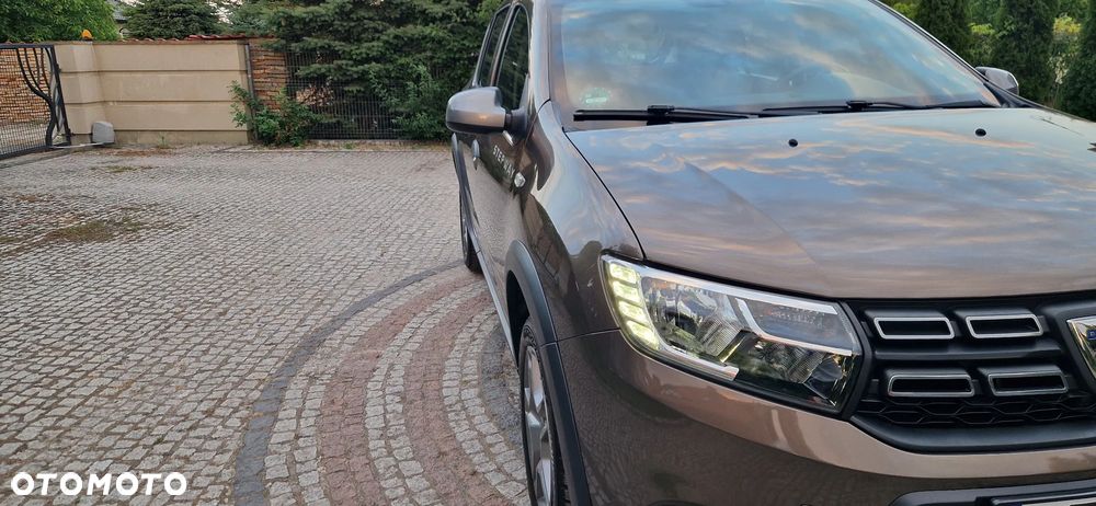 Dacia Sandero 0.9 TCe SL Celebration - 13