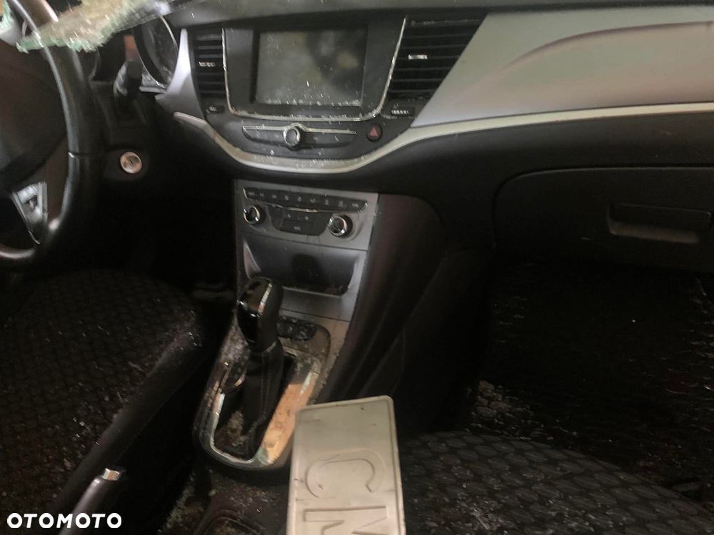 Opel Astra 1.4 T Enjoy S&S - 7