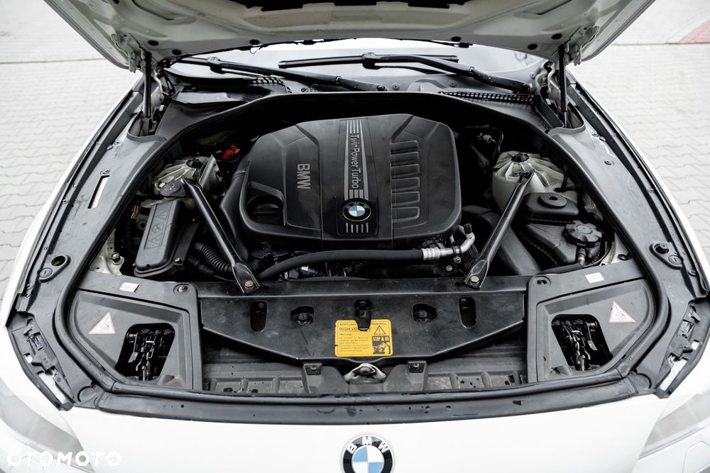 BMW Seria 5 535d xDrive Sport-Aut - 40