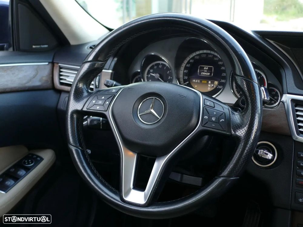Mercedes-Benz E 220 CDi Avantgarde BE Auto. - 41