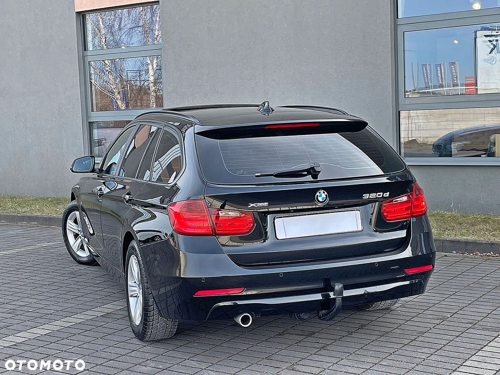 BMW Seria 3 320d Blue Performance Sport Line - 12