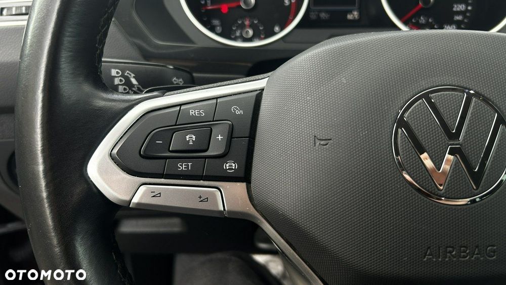 Volkswagen Tiguan - 12