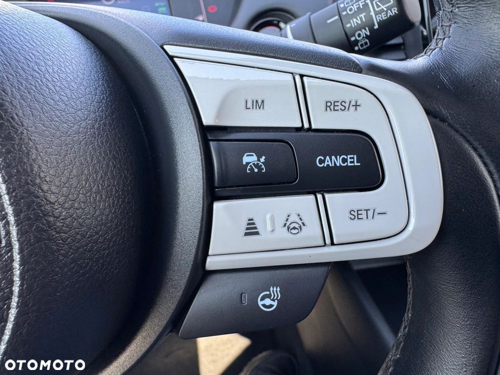 Honda Jazz 1.5 i-MMD Executive Crosstar - 12