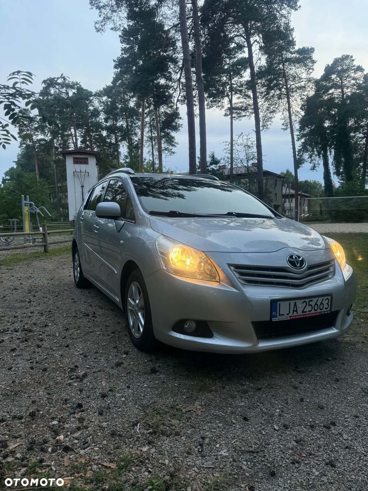 Toyota Verso 2011
