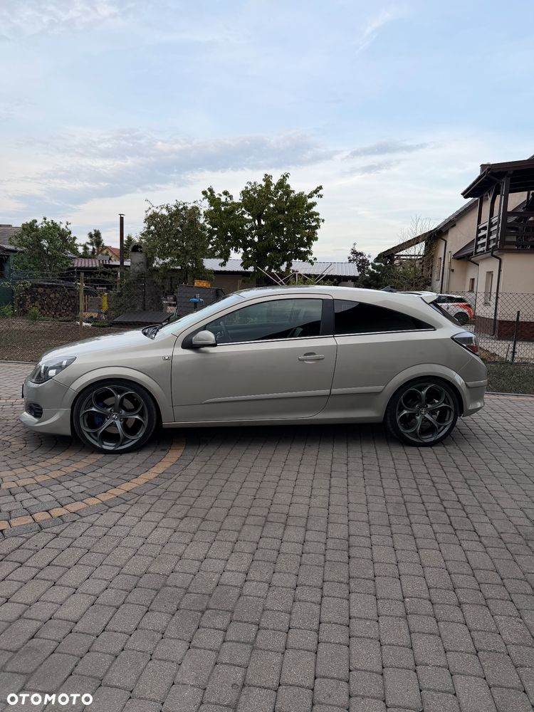 Opel Astra 2.0 Turbo Sport - 3