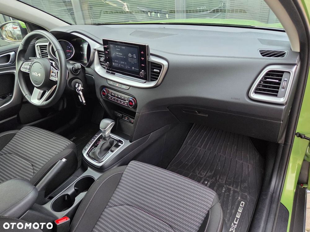 Kia XCeed 1.5 T-GDI L Business Line DCT - 34