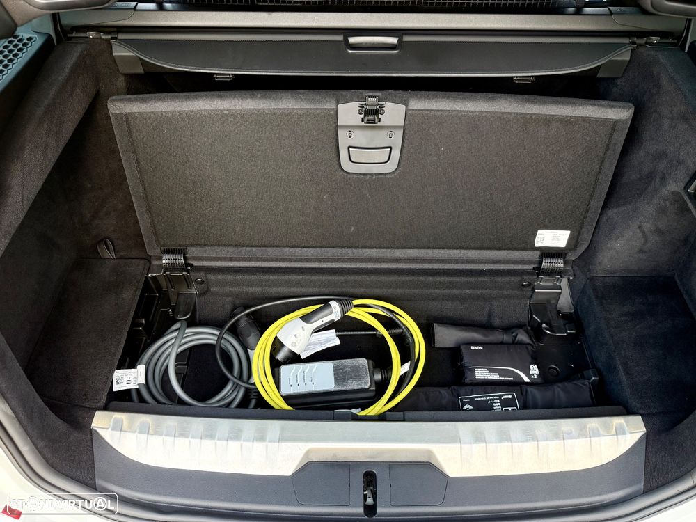 BMW 320 e Pack M Auto - 25