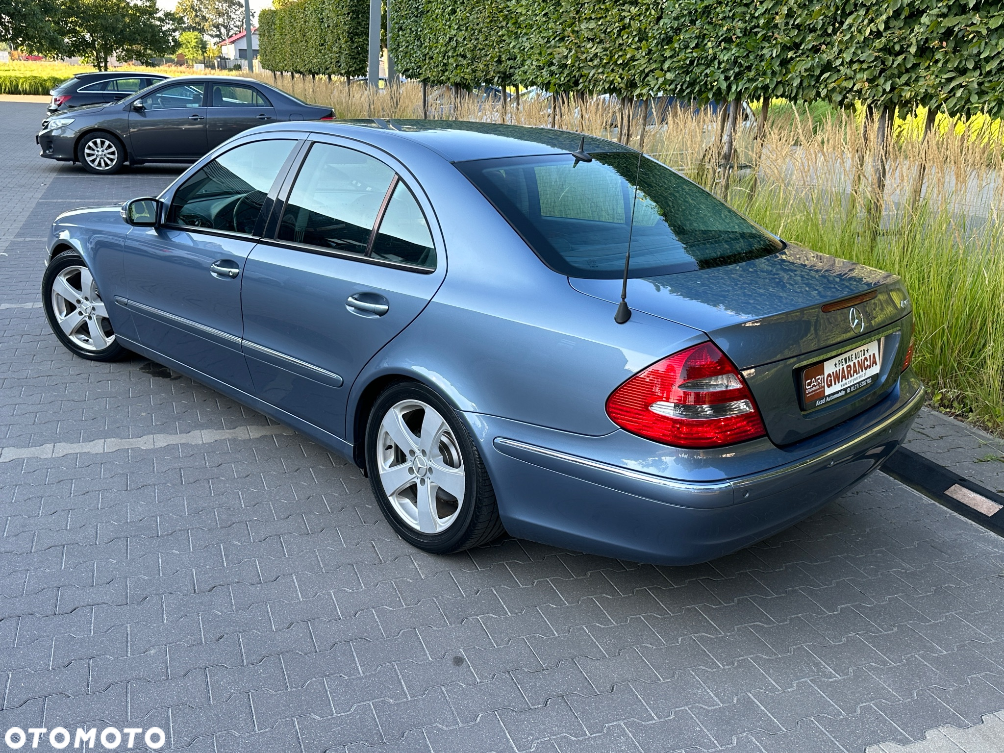 Mercedes-Benz Klasa E 320 4-Matic T Elegance - 12