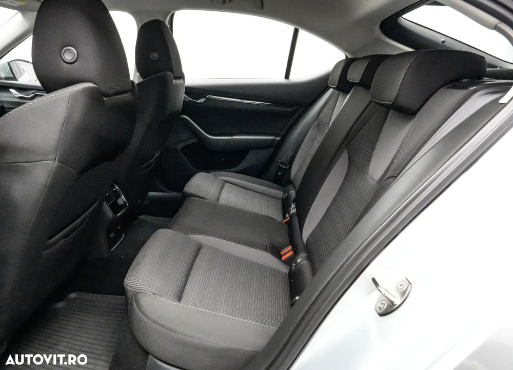 Skoda Octavia - 16
