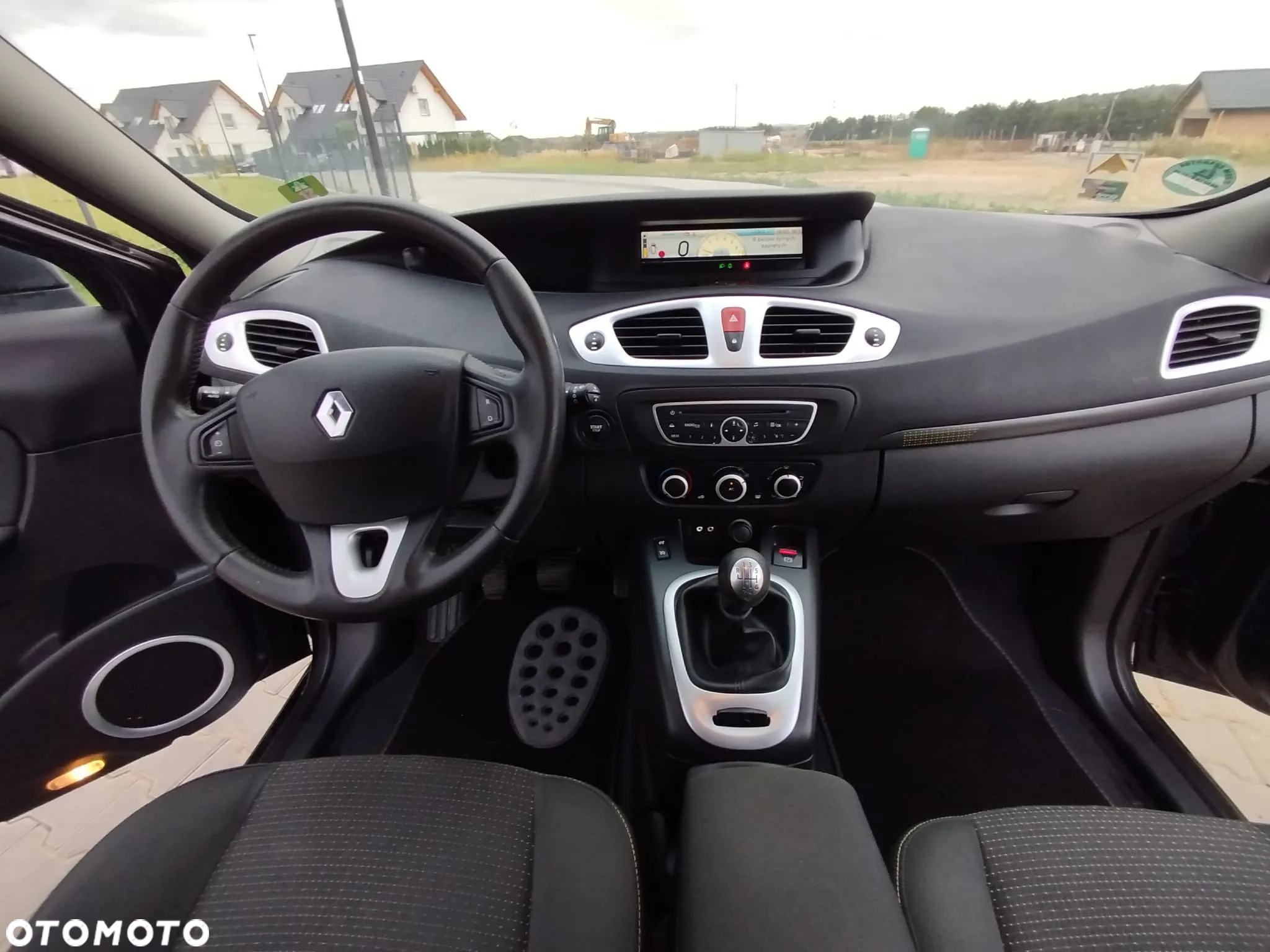 Renault Grand Scenic 1.6 16V 110 Dynamique - 11