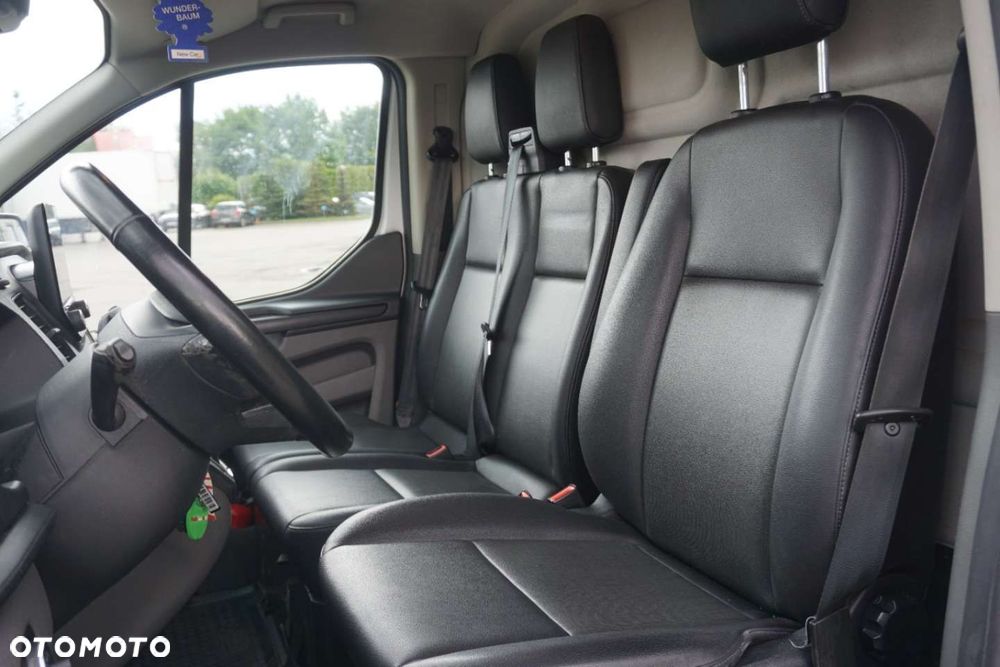 Ford Transit Custom - 11