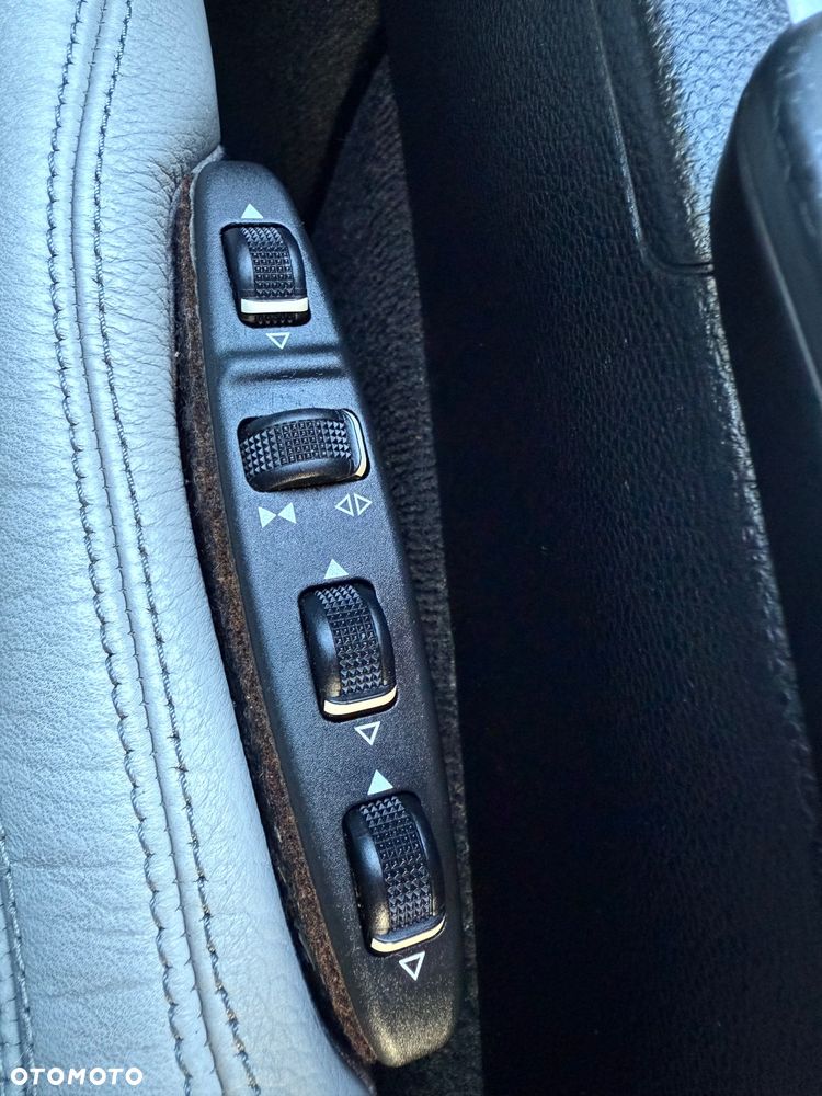 Mercedes-Benz Klasa E 250 CDI BlueEff - 9