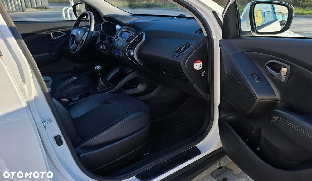 Hyundai ix35 2.0 CRDi 4WD Fifa World Cup Silver Edition - 10