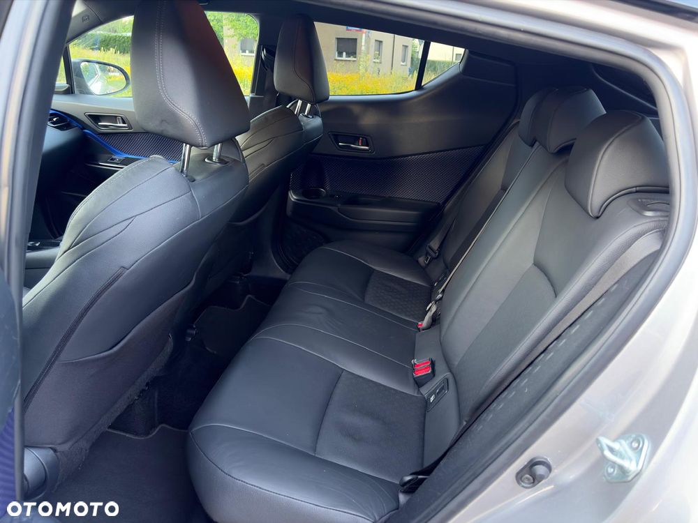 Toyota C-HR 1.8 Hybrid Neon Lime powered by JBL - 12