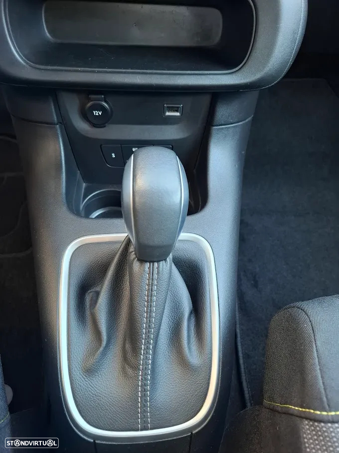 Citroën C3 1.2 PureTech Shine EAT6 - 12