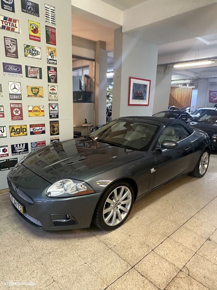 Jaguar XK 4.2 - 1