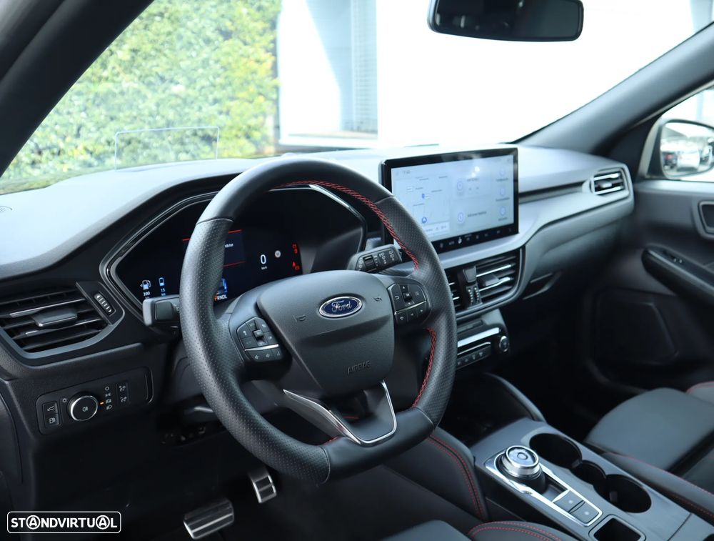 Ford Kuga 2.5 PHEV ST-Line X - 31