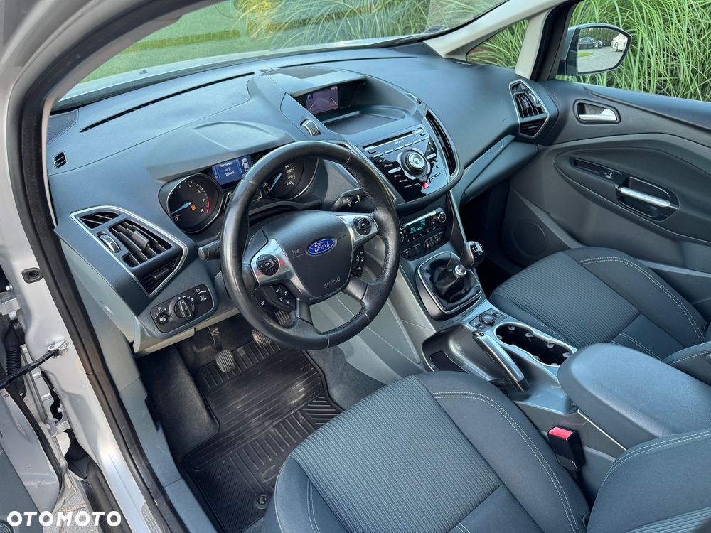 Ford Grand C-MAX - 16