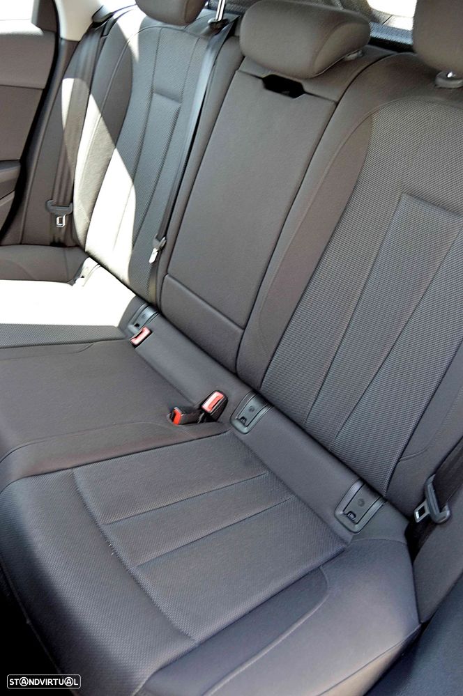 Audi A4 Avant 35 TDI Advanced S tronic - 24