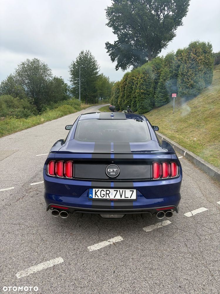 Ford Mustang 5.0 V8 GT - 4