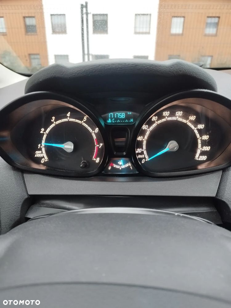 Ford Fiesta 1.25 Trend - 8