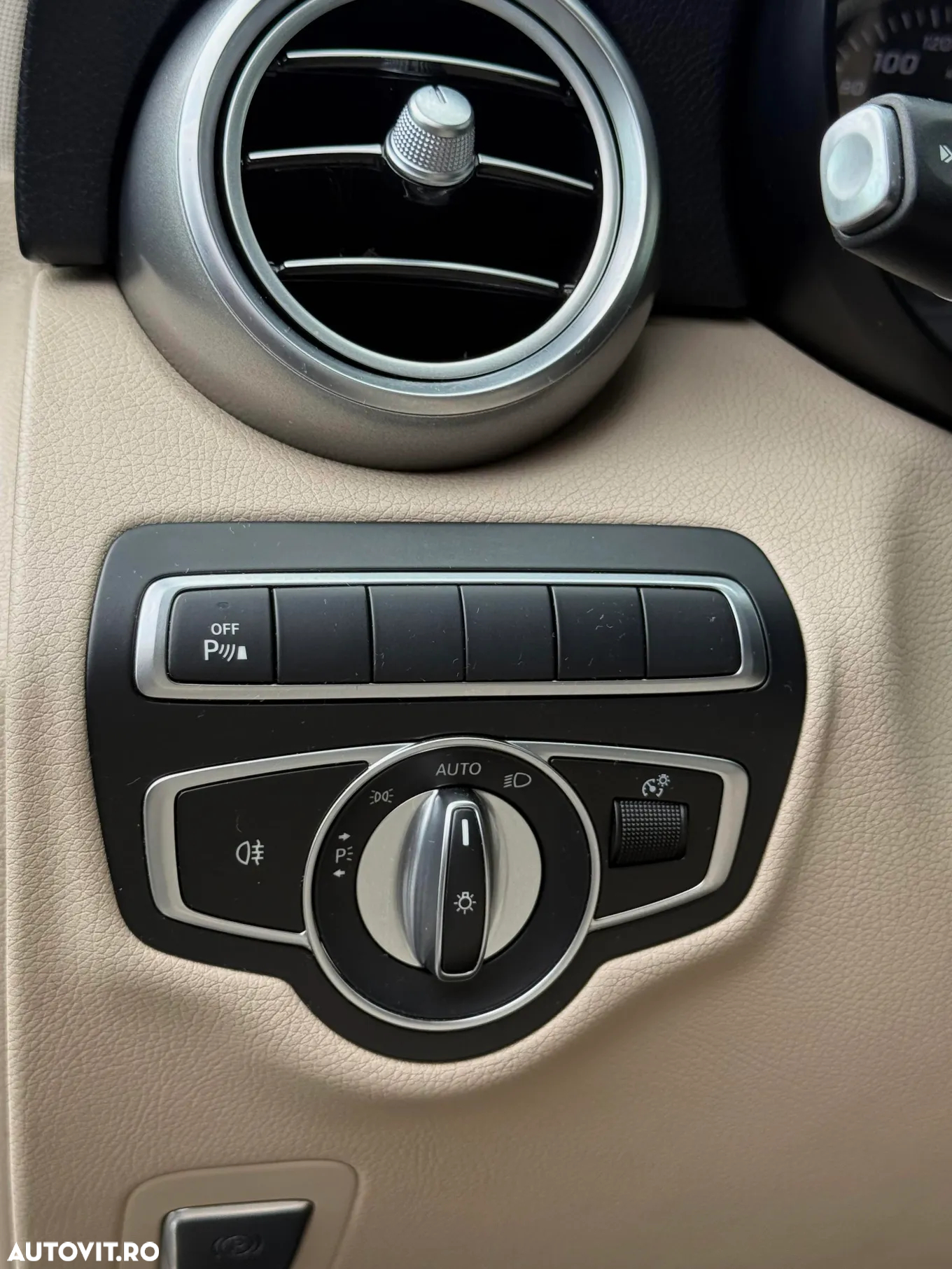 Mercedes-Benz GLC 220 d 4MATIC - 26