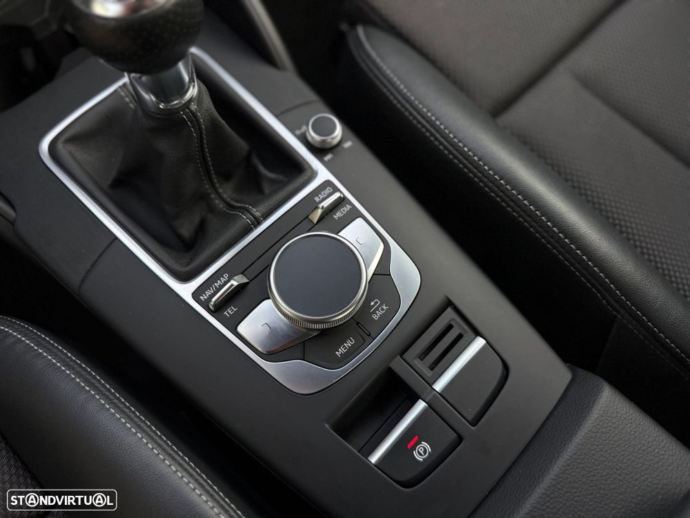 Audi A3 Limousine 1.6 TDI S-line - 46