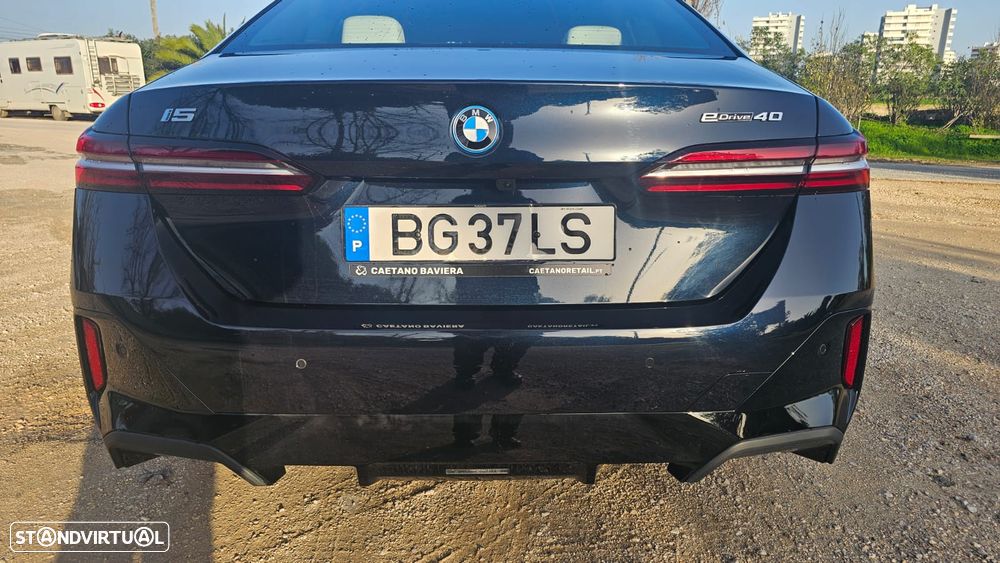 BMW i5 eDrive40 Pack Desportivo M - 11