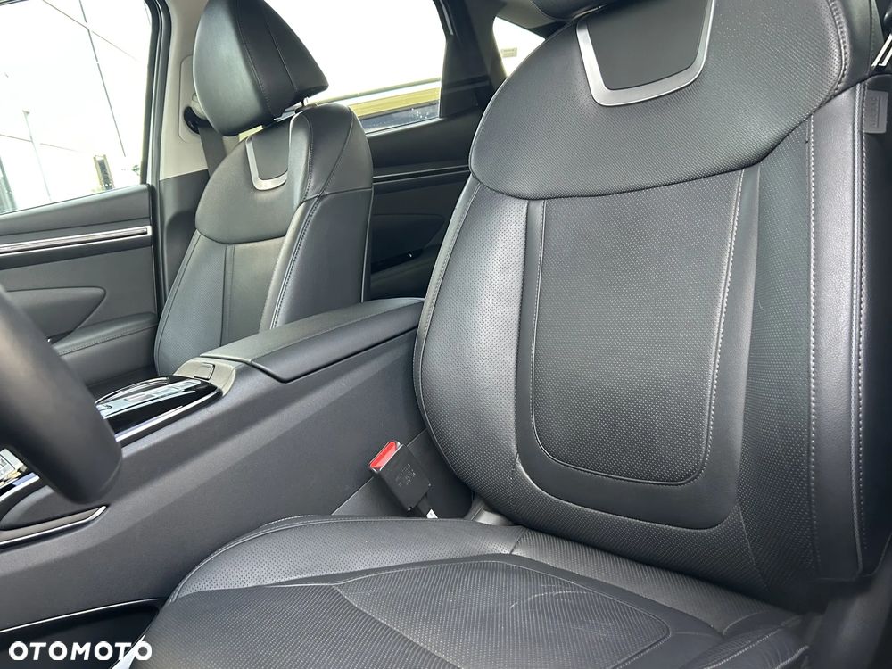 Hyundai Tucson 1.6 T-GDi HEV Platinum 4WD - 16