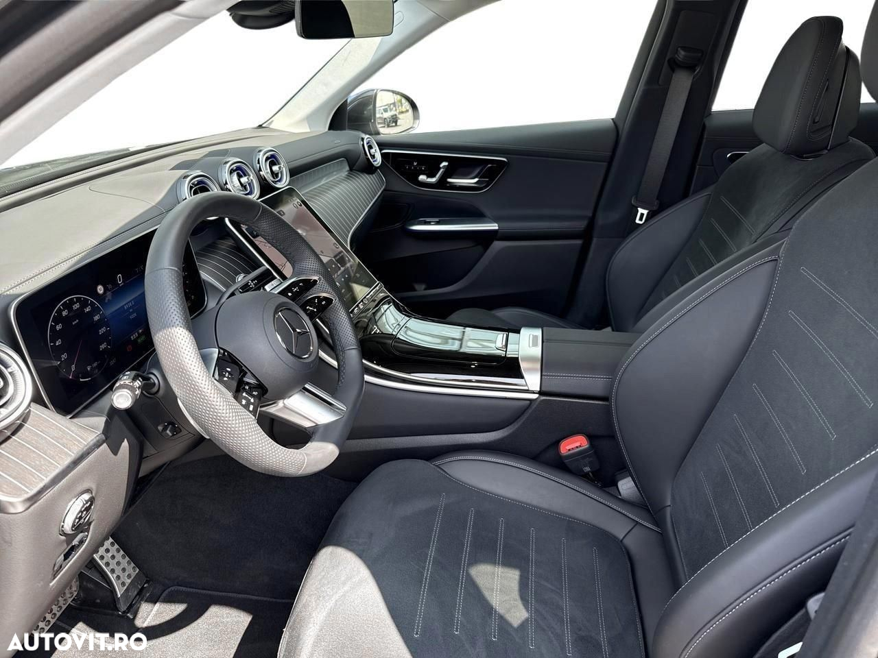 Mercedes-Benz GLC 300 e 4MATIC - 12