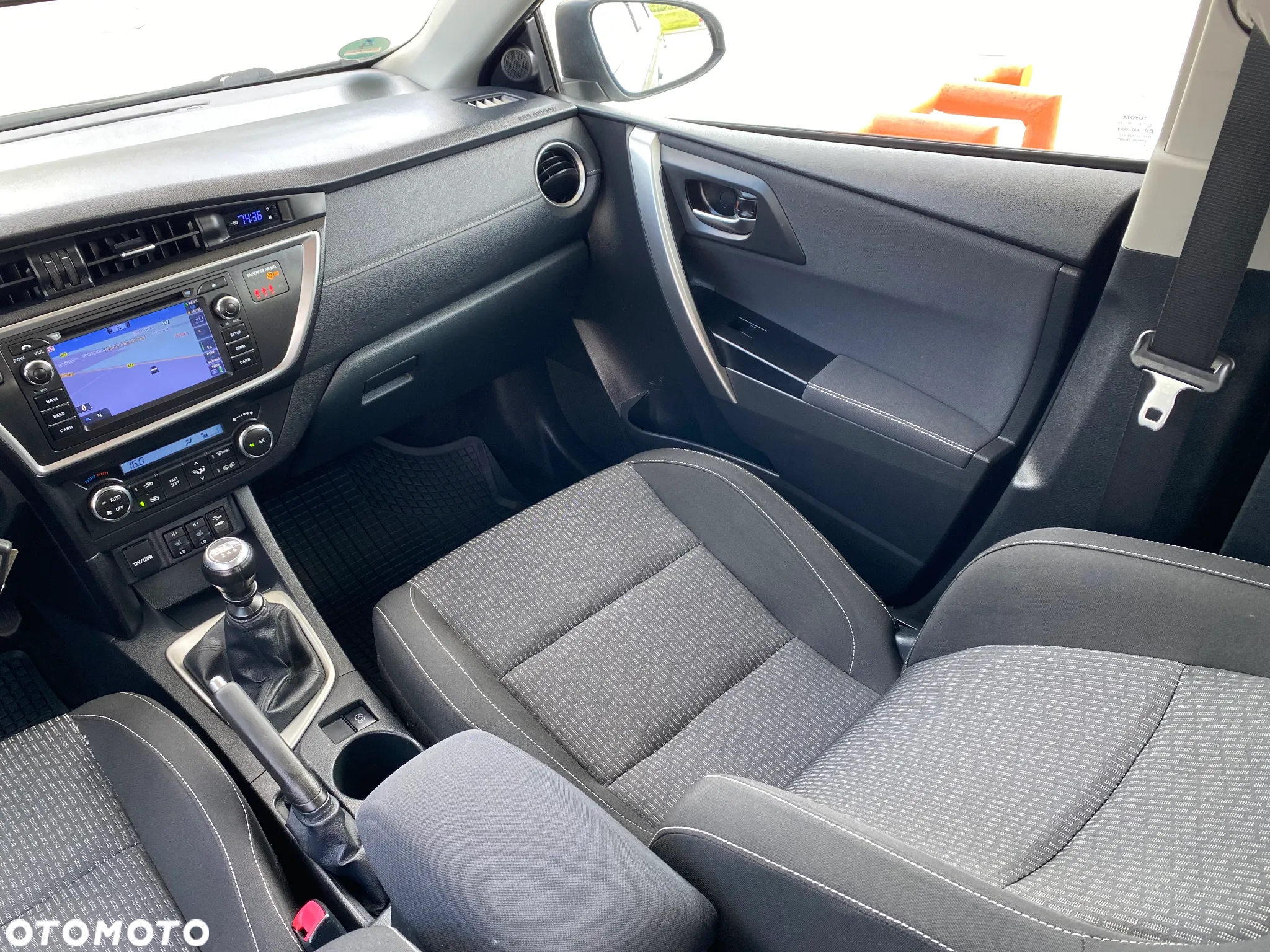 Toyota Auris - 34