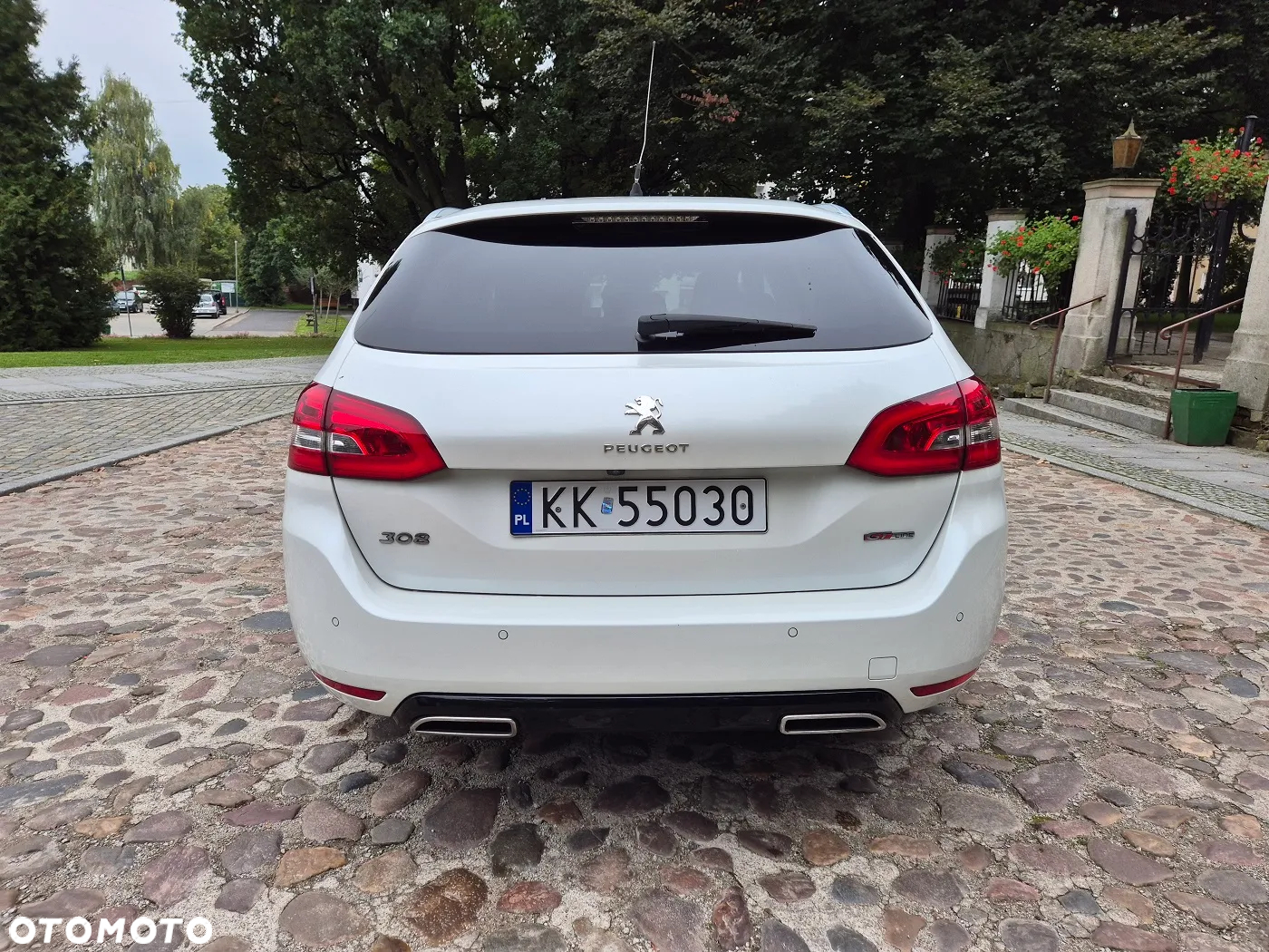 Peugeot 308 SW 1.2 PureTech Allure S&S - 11