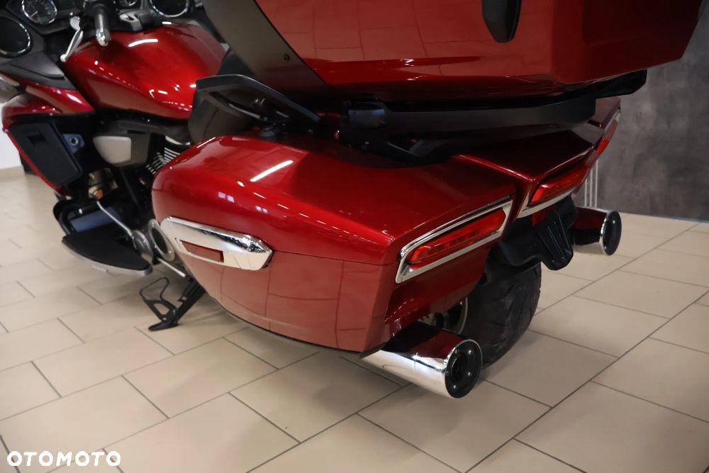Yamaha Venture - 30