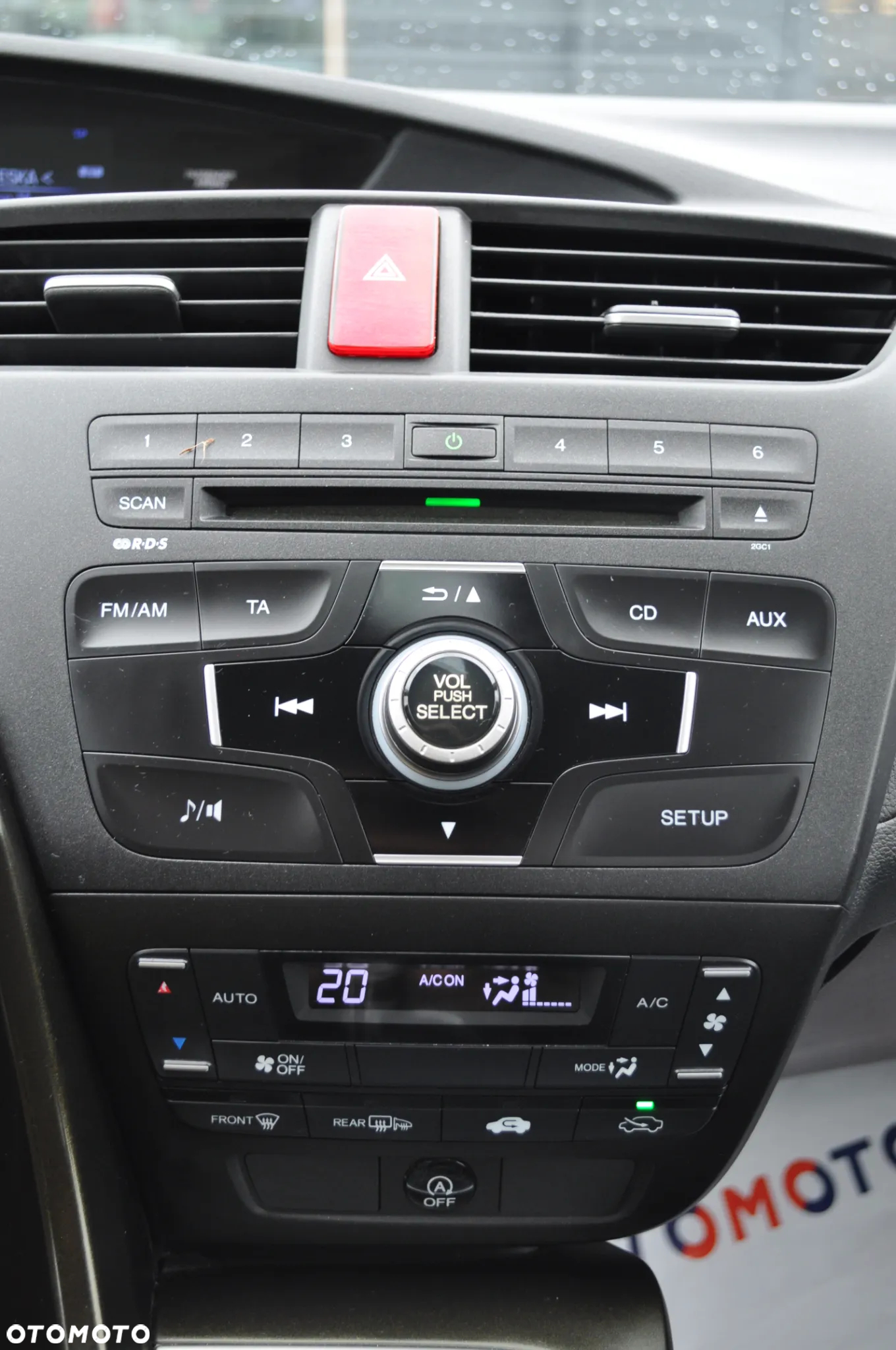 Honda Civic 1.4 i-VTEC Comfort - 25