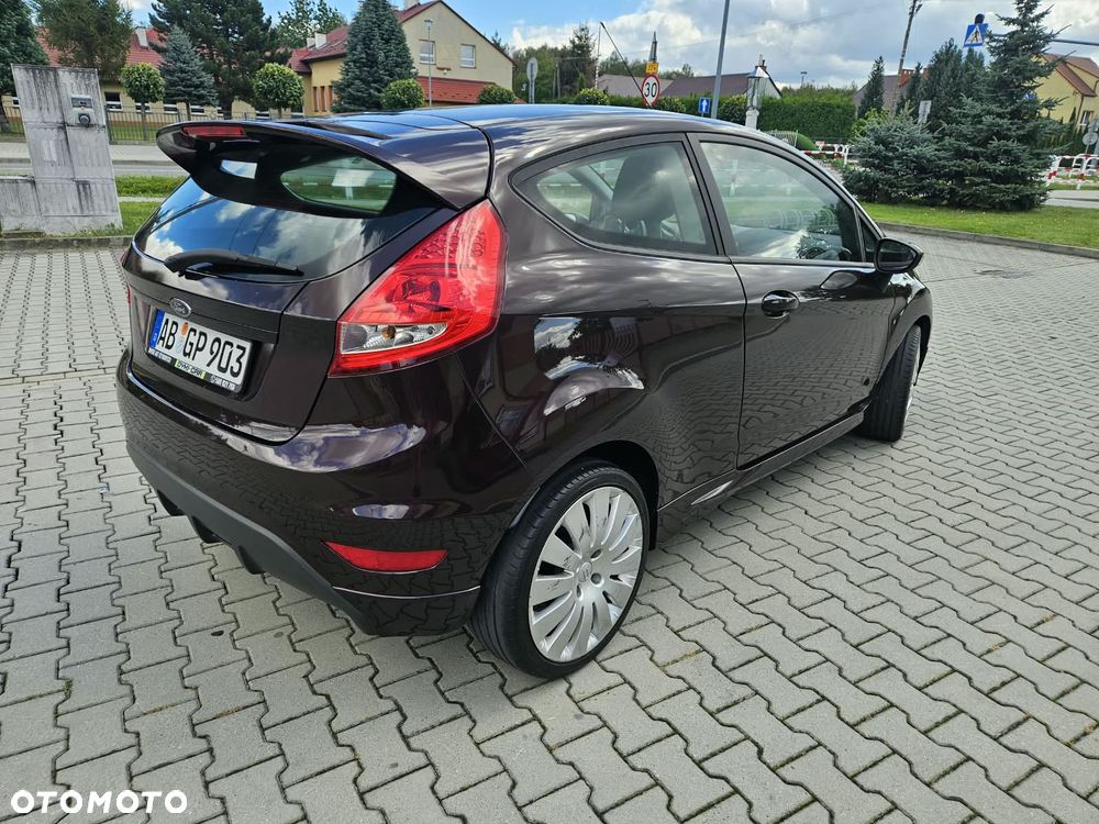 Ford Fiesta 1.25 Champions Edition - 6