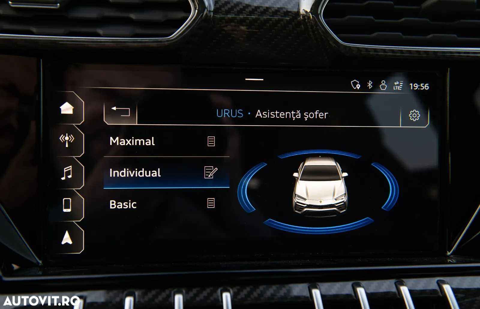 Lamborghini URUS - 29