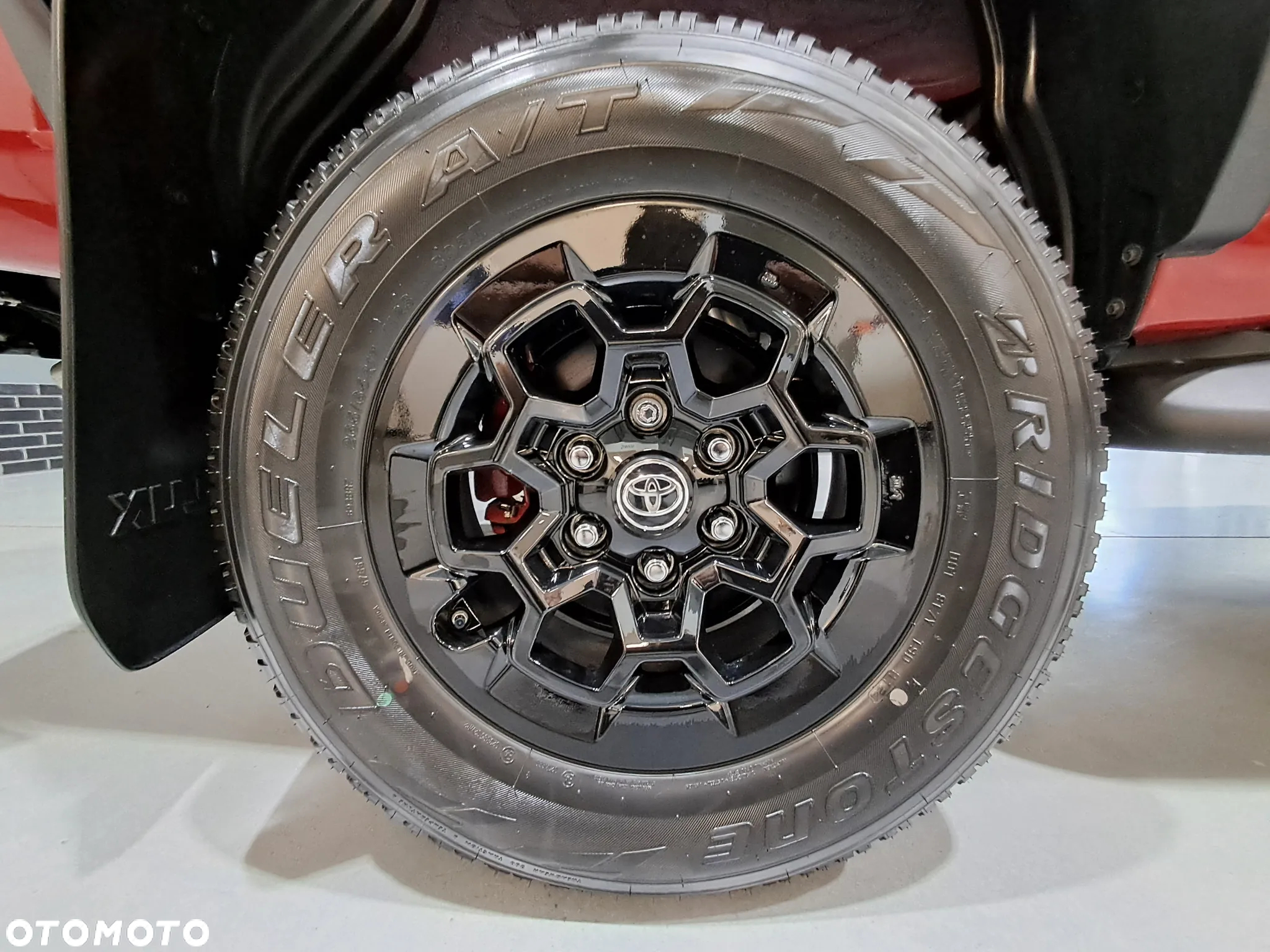 Toyota Hilux 2.8 D-4D Double Cab GR Sport II 4x4 - 11