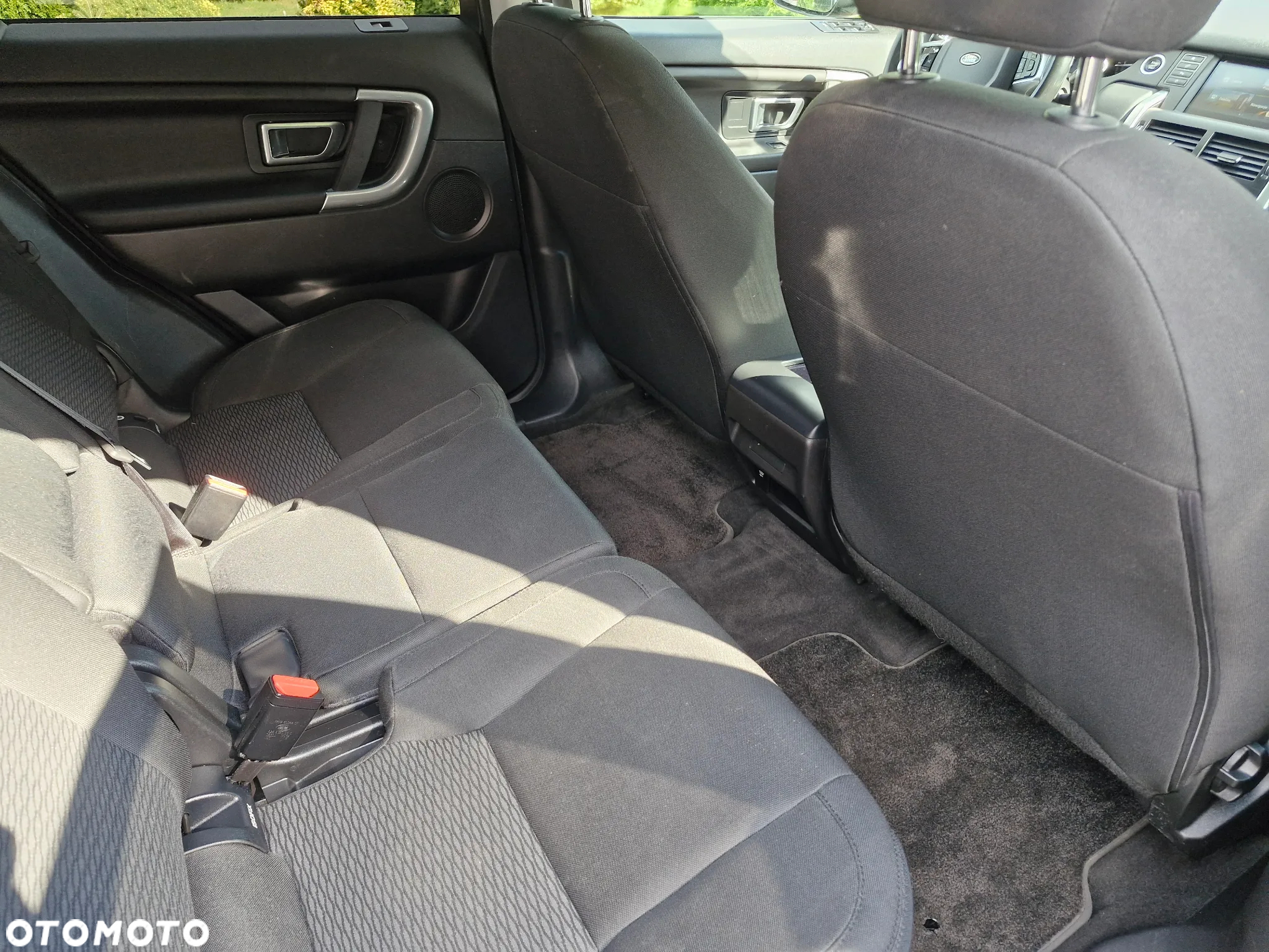 Land Rover Discovery Sport 2.0 TD4 HSE Luxury - 8