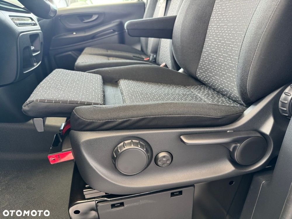 Mercedes-Benz Vito 116 CDi Furgon Długi PRO - 12