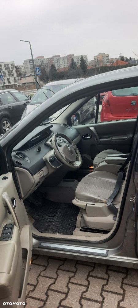 Renault Scenic 1.5 dCi Privilege - 12