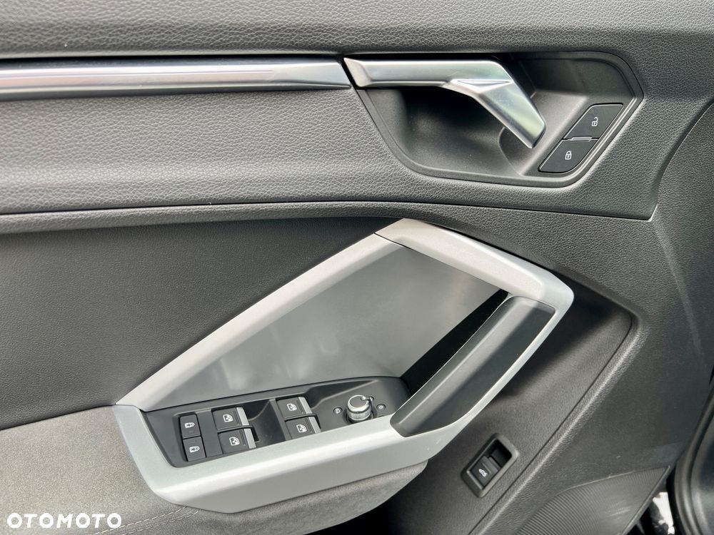 Audi Q3 35 TDI S tronic S line - 22