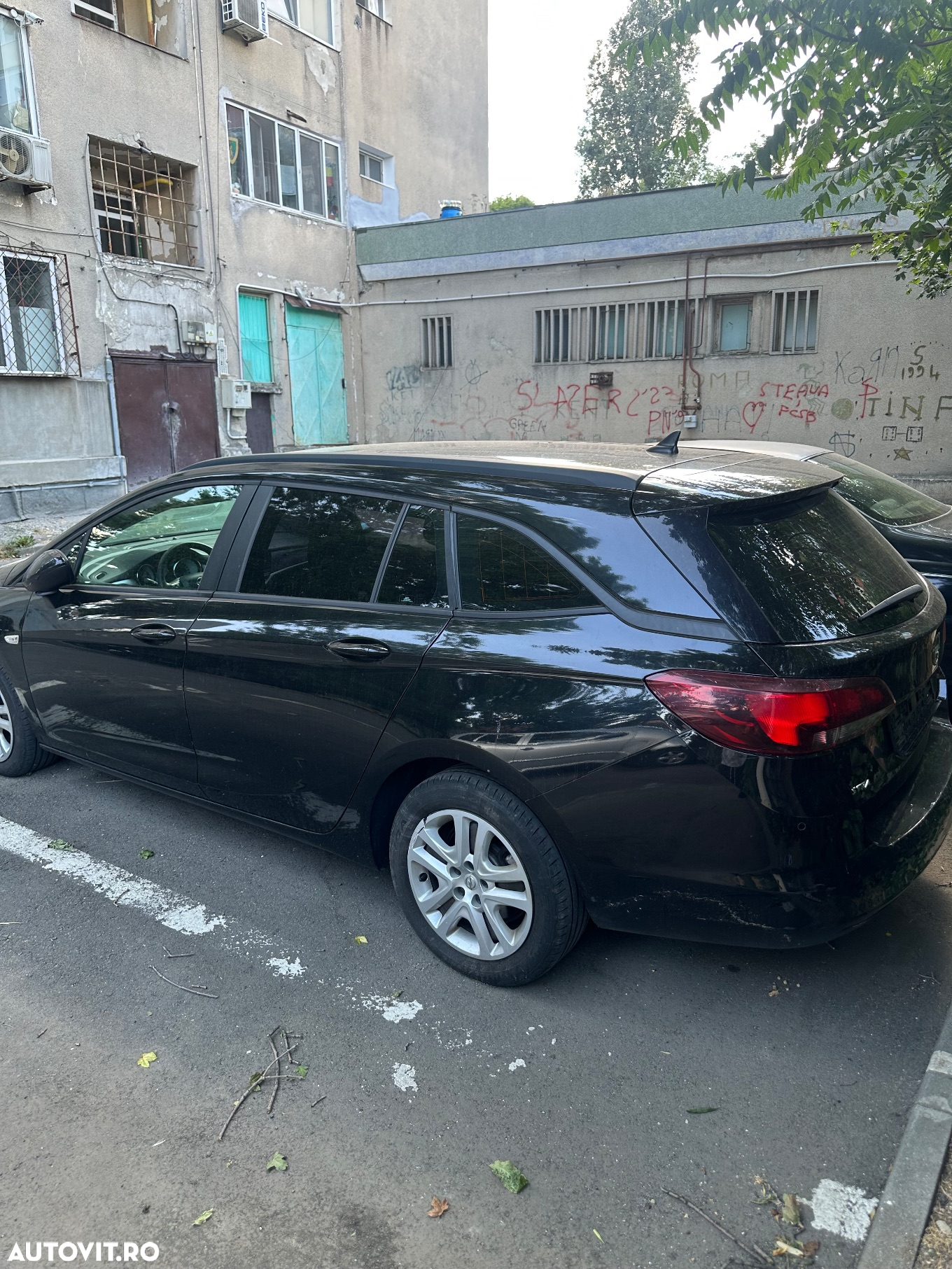 Opel Astra 1.6 D Automatik Sports Tourer ON - 3